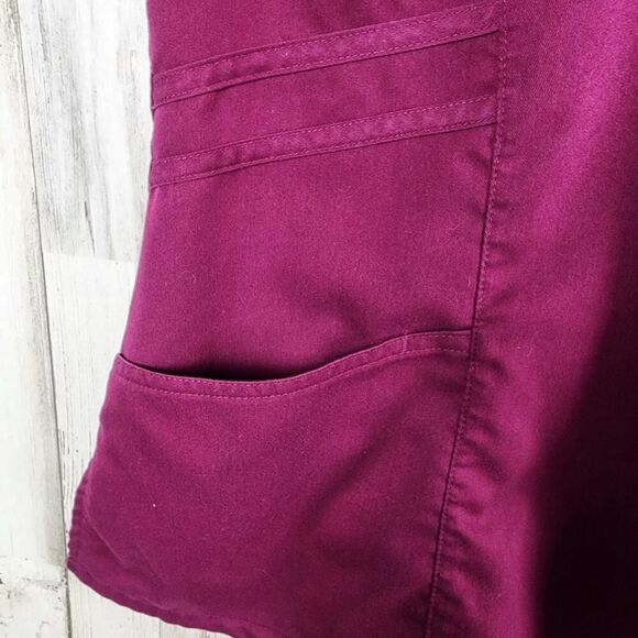 Grey's Anatomy V-Neck Scrub Top Maroon Size Small - Picture 7 of 11